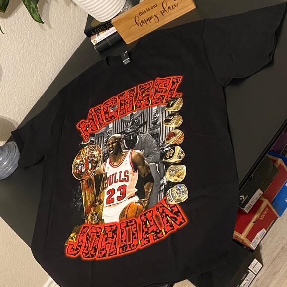 Black Michael Jordan Graphic T-Shirt - Picture 1 of 4